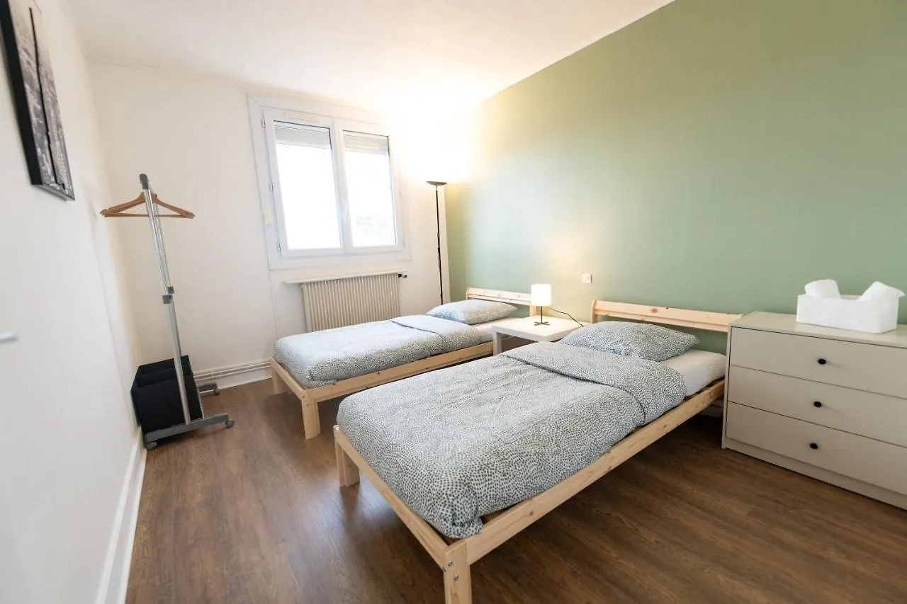 Apartment Robespierre - Tout Equipe & Calme - Tv Et Wifi Saint-Etienne  France