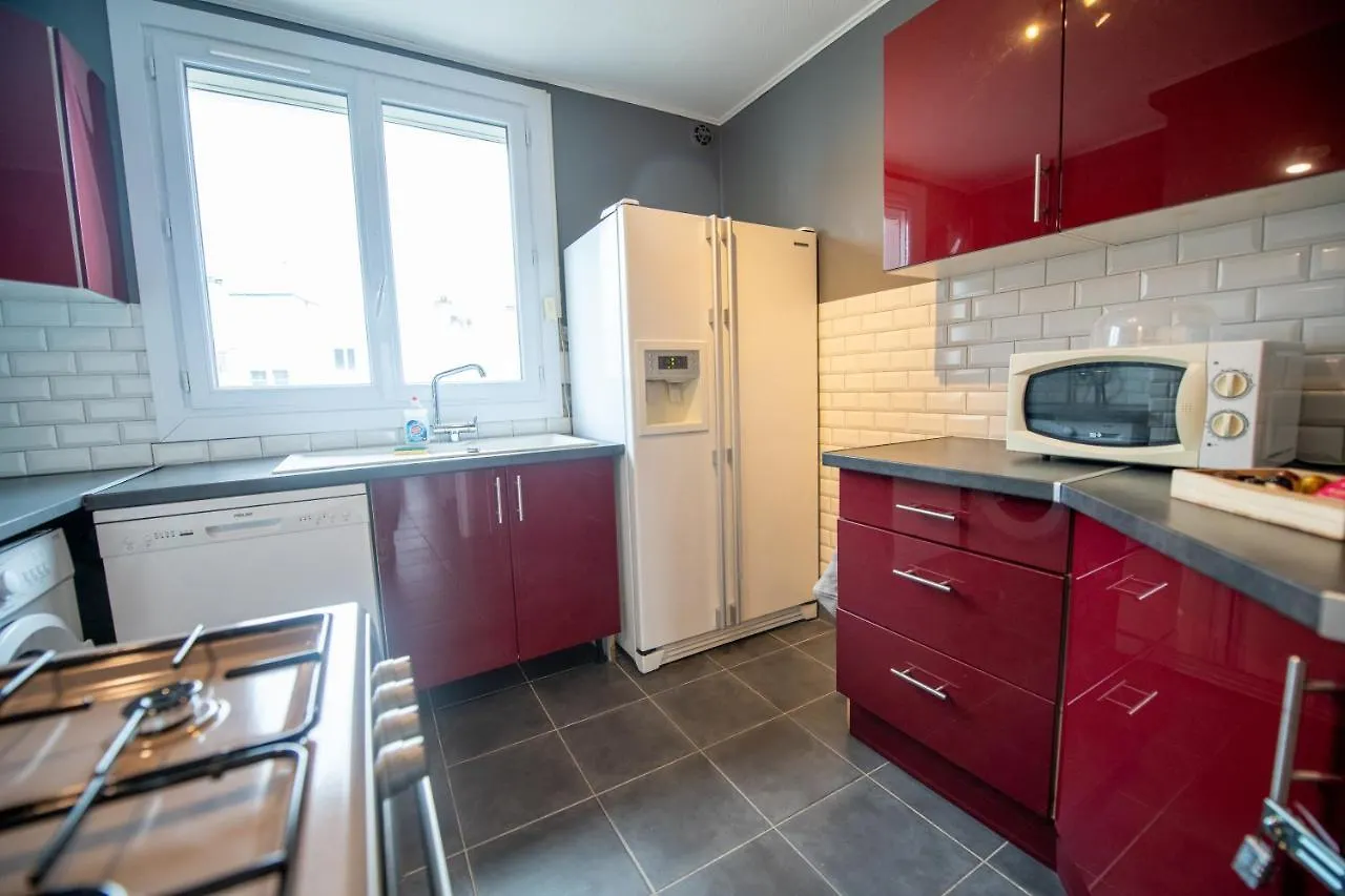 Apartment Robespierre - Tout Equipe & Calme - Tv Et Wifi Saint-Etienne