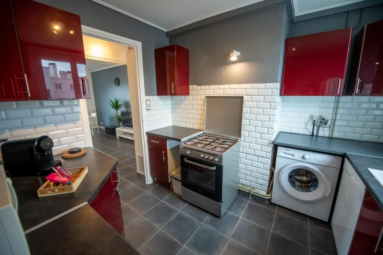 Robespierre - Tout Equipe & Calme - Tv Et Wifi Saint-Etienne  Saint-Etienne (Loire)